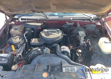 1994 GMC Sierra C1500 z USA, uszkodzony, nr VIN 1GTDC14K0RZ532979